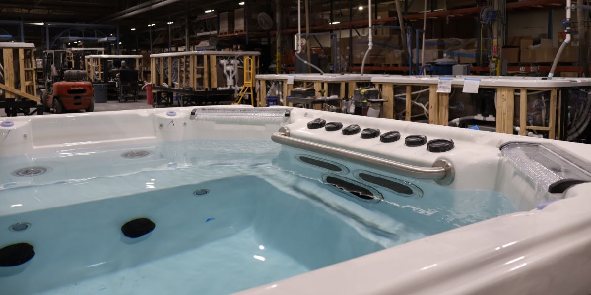 Hot tub and spa covers