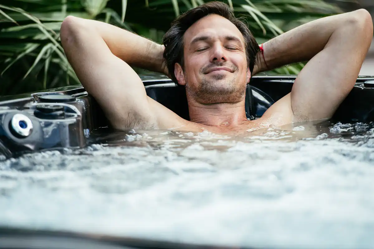 Hot tub and spa covers