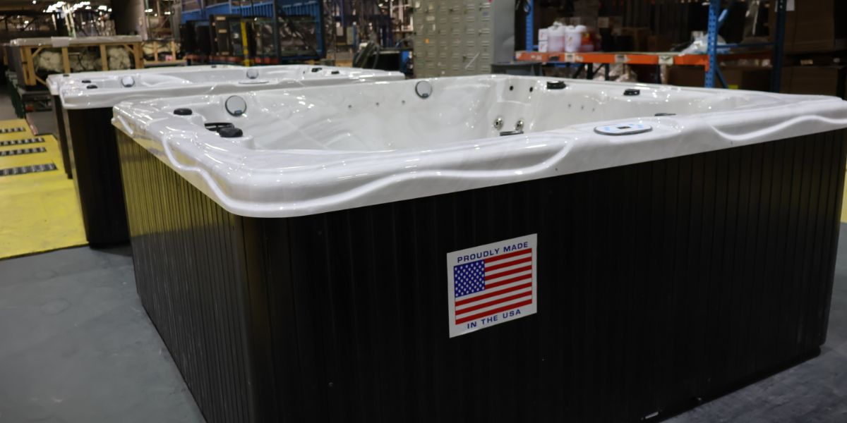 Hot tubs and spas in Urbandale