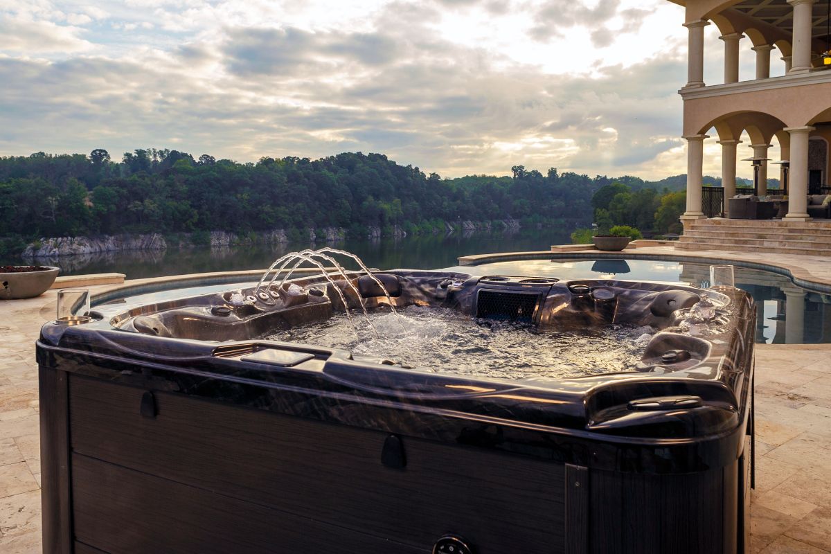 Health benefits of hot tubs and spas