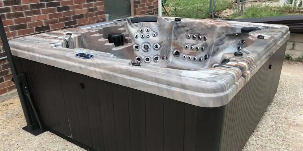 Hot tubs and spas in Miami