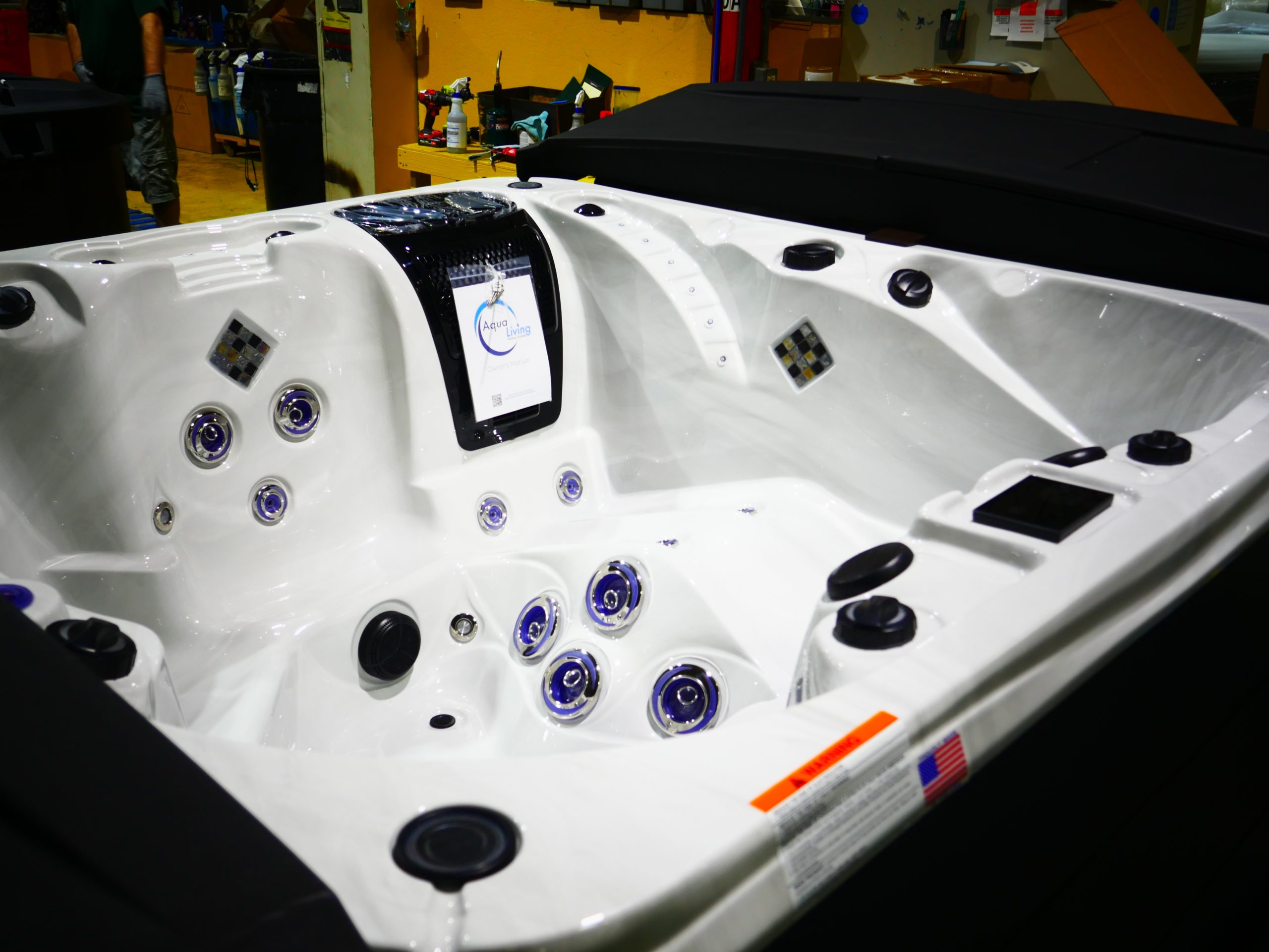 Catalina Luxury Carlton - Image 2