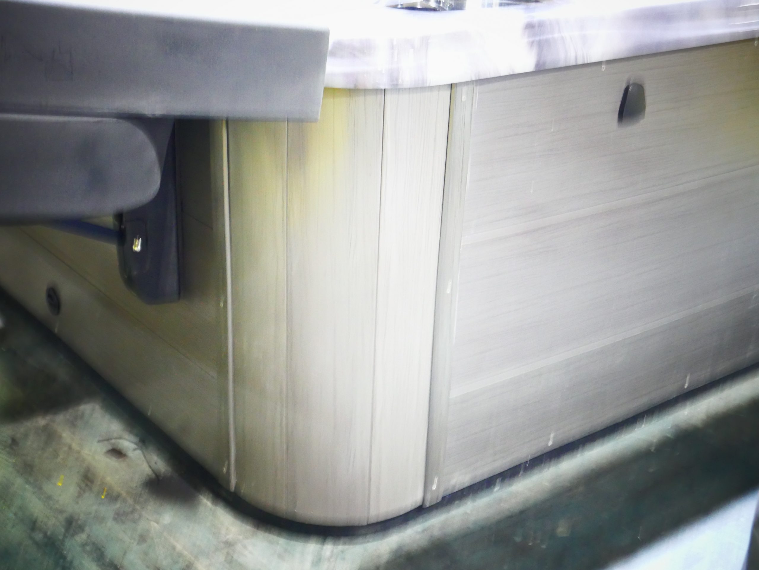 Catalina Luxury Carlton - Image 4